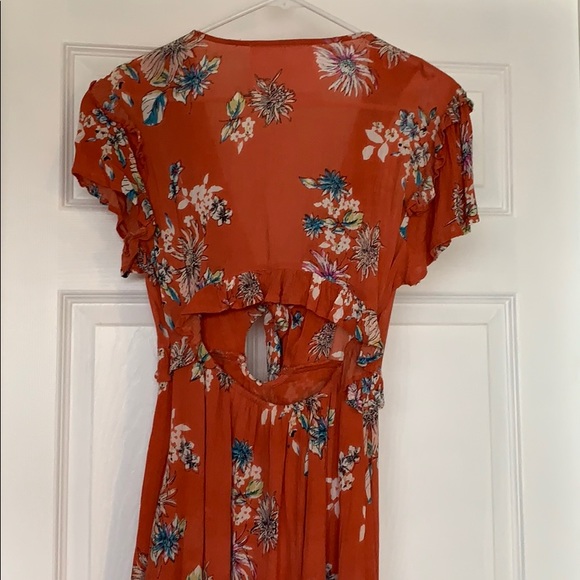 Floral tie front dress - Picture 2 of 3